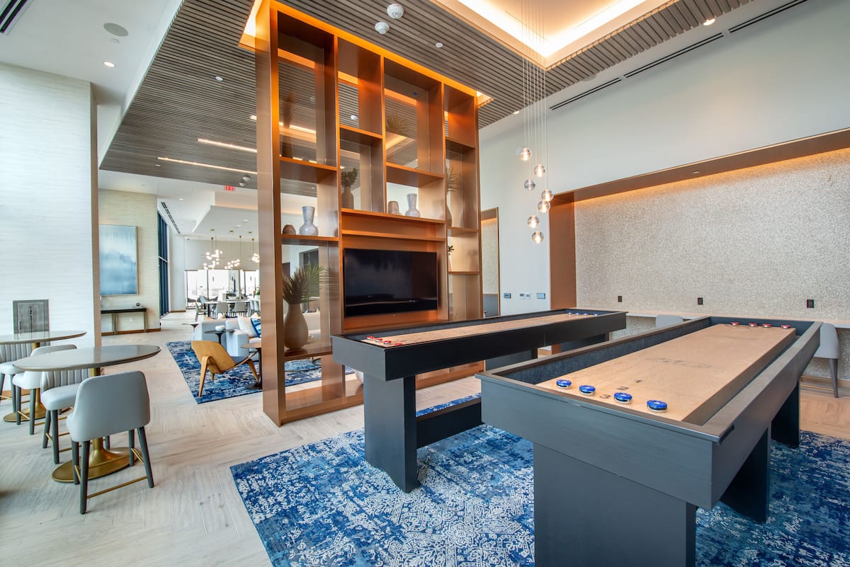 RGVtYW5kUGljdHVyZToyMDg5NTEwMzA0