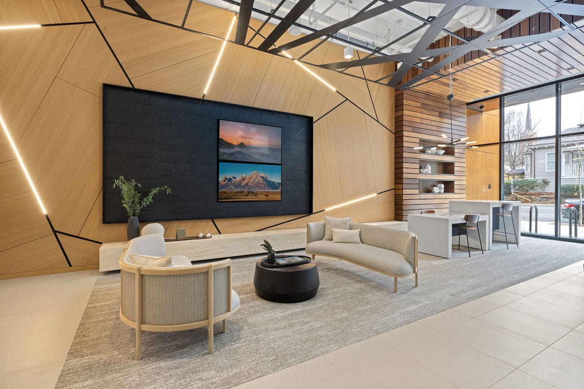 RGVtYW5kUGljdHVyZToxOTUxNjU5MzAw