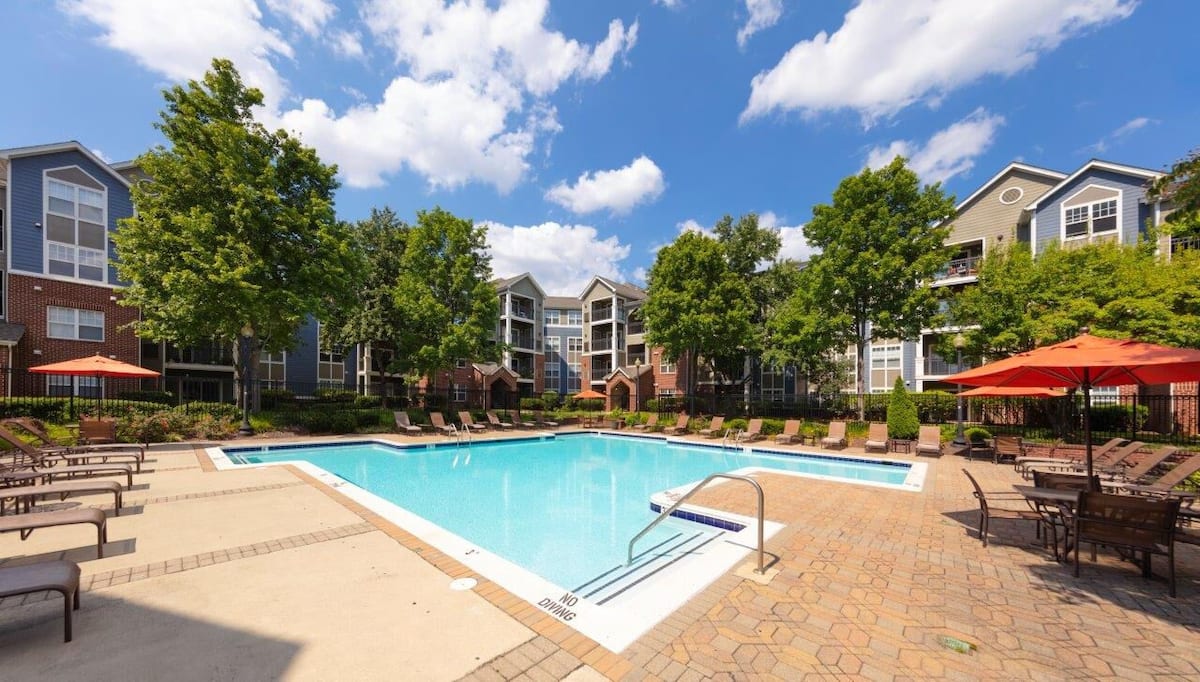 Exterior of Westerly at Worldgate, an Airbnb-friendly apartment in Herndon, VA