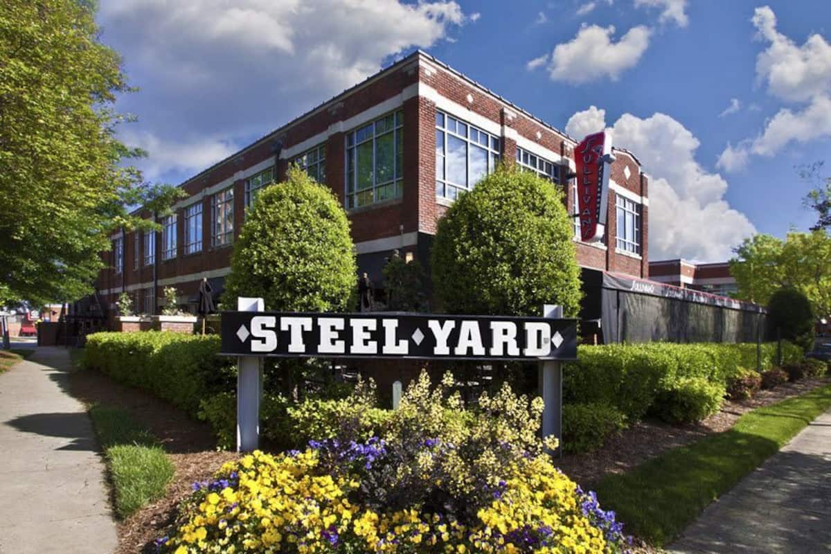 , an Airbnb-friendly apartment in Charlotte, NC