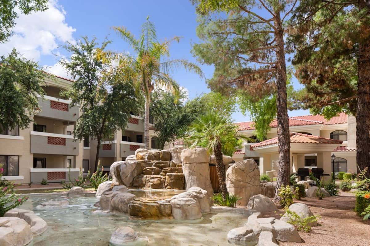 RGVtYW5kUGljdHVyZToxOTUxNjcwNzU0