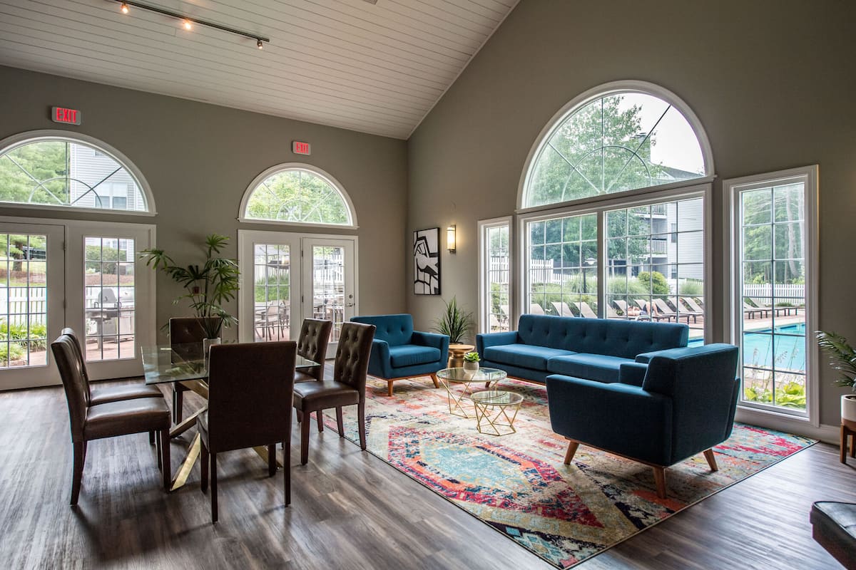 RGVtYW5kUGljdHVyZToxOTUxNzQ1NTgw