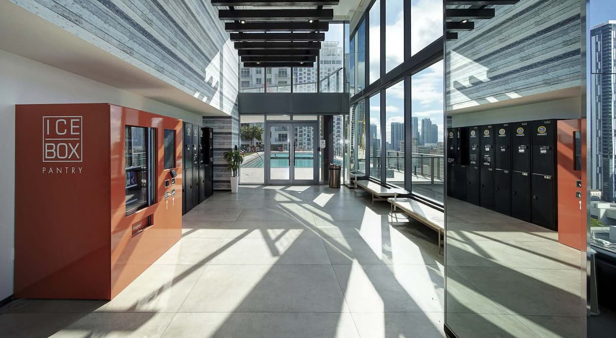 RGVtYW5kUGljdHVyZToxOTUxNjYzNTcy