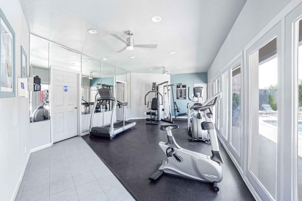 RGVtYW5kUGljdHVyZToyMzQyMDY0MDEz