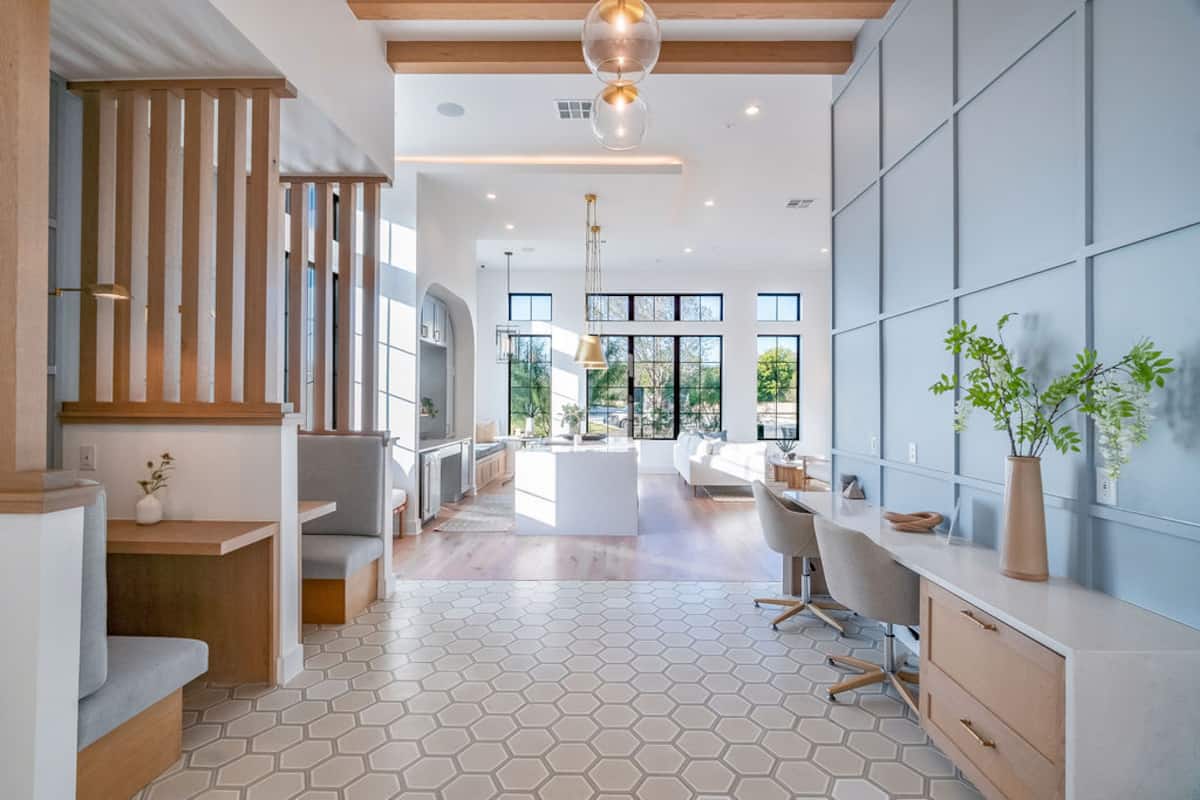 RGVtYW5kUGljdHVyZToyMDEyNDEyNDcy