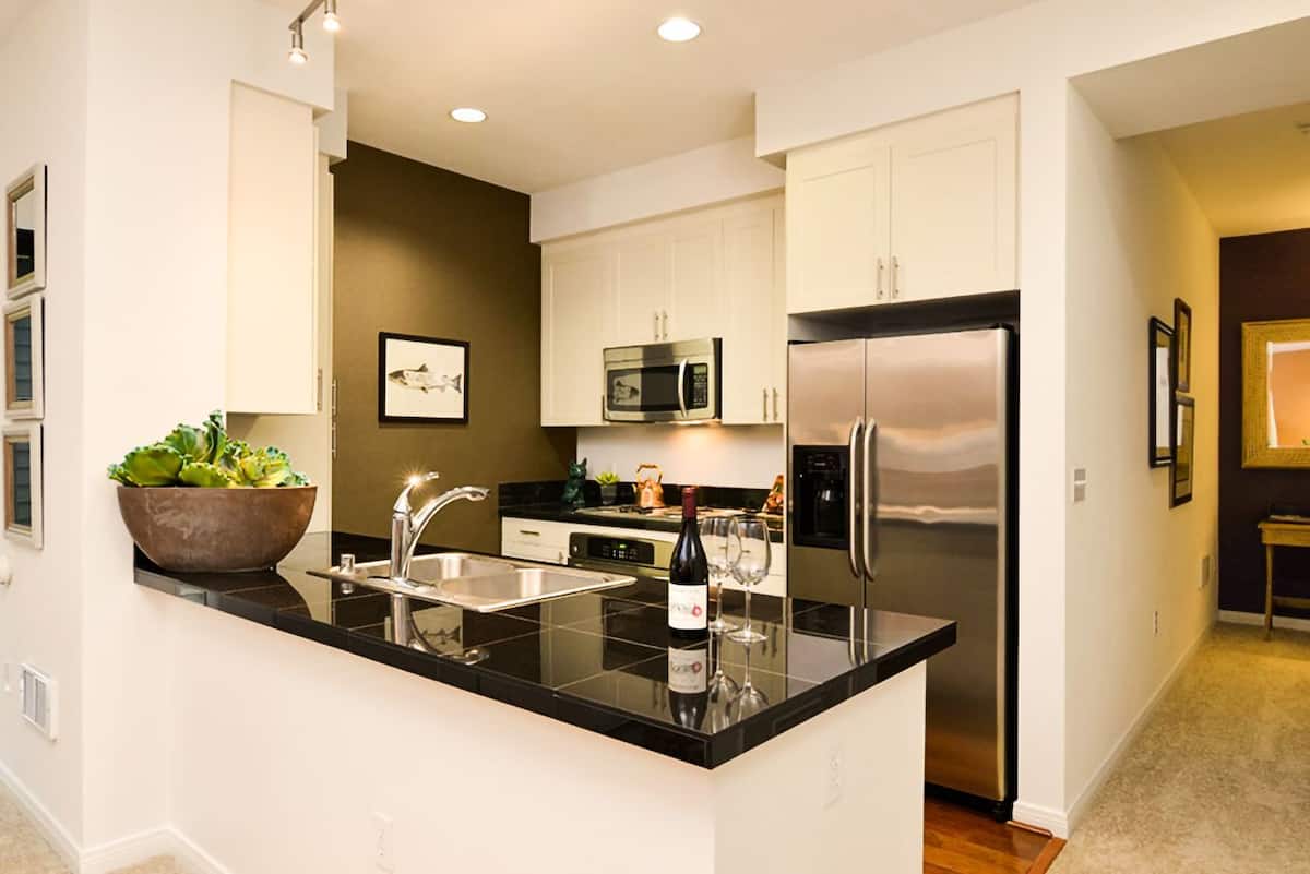 RGVtYW5kUGljdHVyZToyMjczNTUxNDcx