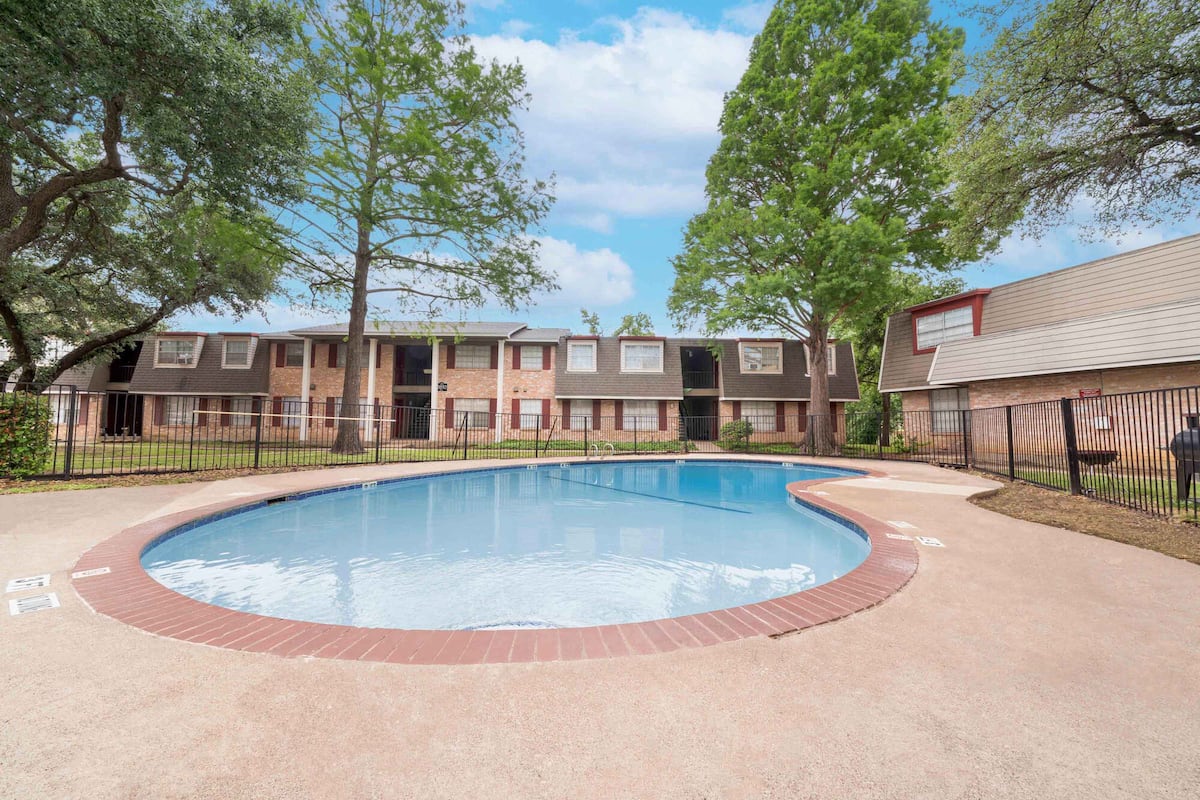 , an Airbnb-friendly apartment in Mesquite, TX