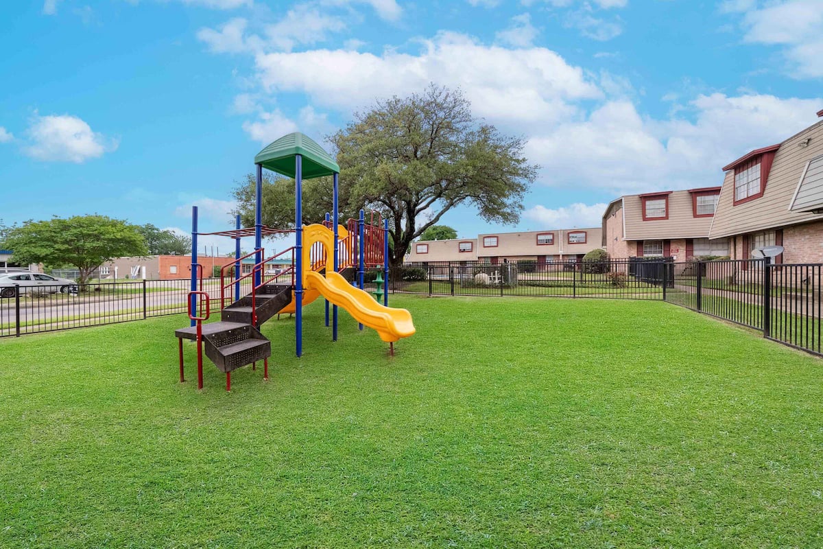 RGVtYW5kUGljdHVyZToyMzQyMDYzNTQw