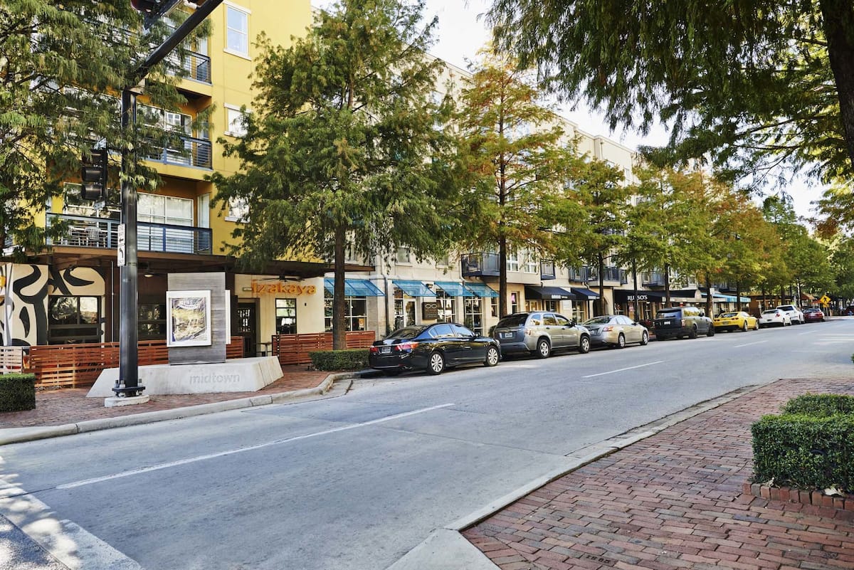 RGVtYW5kUGljdHVyZToxOTUxODMwMzk4