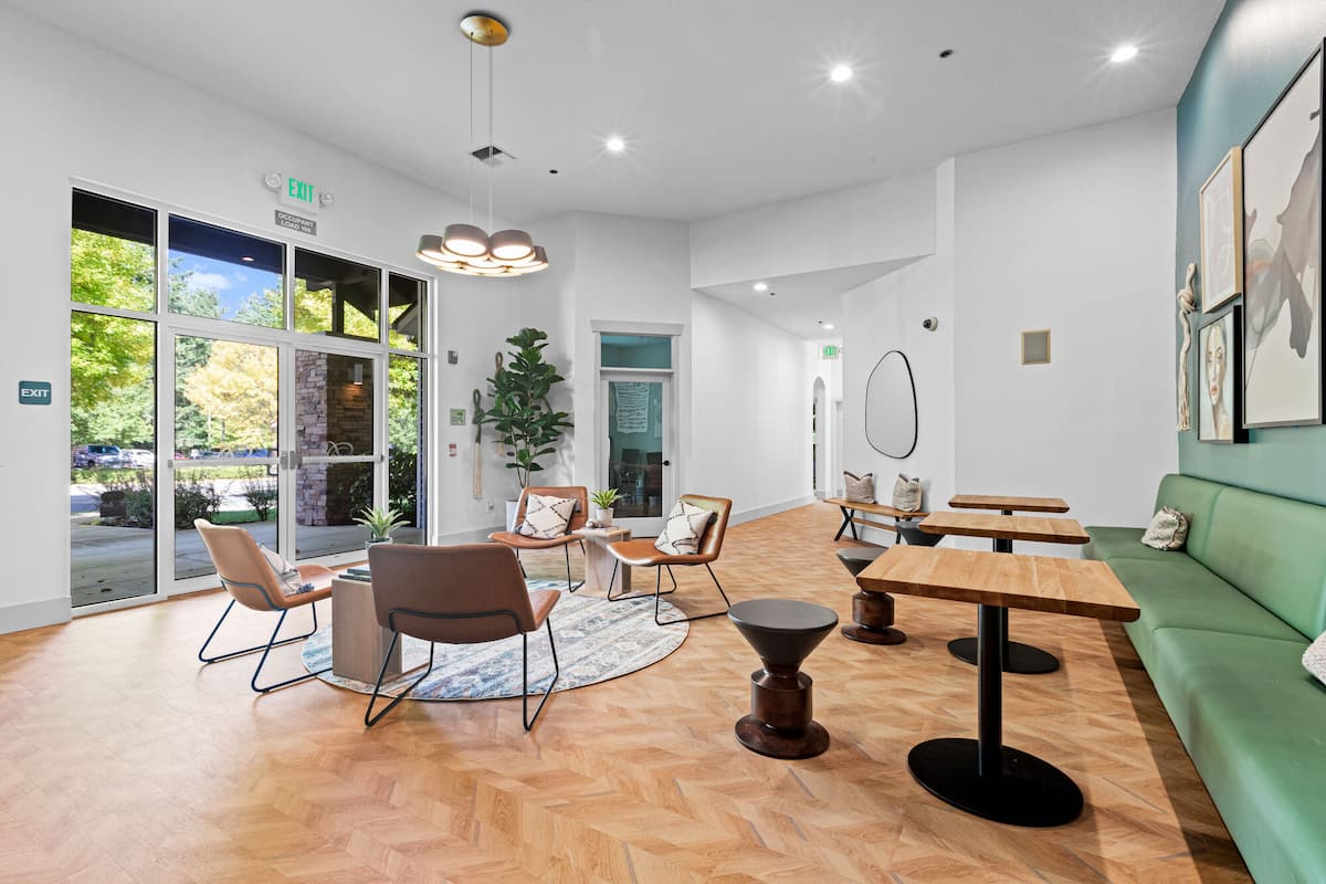 RGVtYW5kUGljdHVyZToxOTUxNzQ2Mjcx