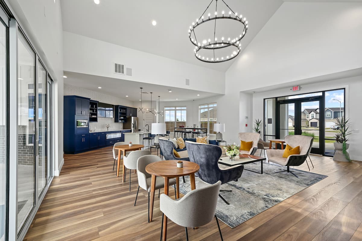 RGVtYW5kUGljdHVyZToyNDM0NDQyNTkx