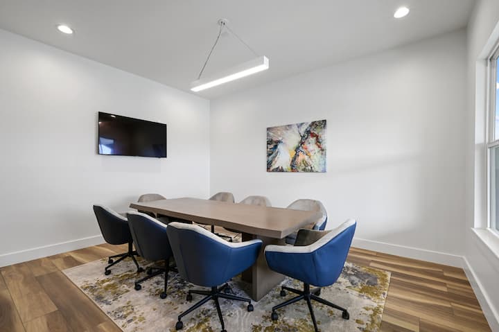 RGVtYW5kUGljdHVyZToyNDM0NDQyNTc0