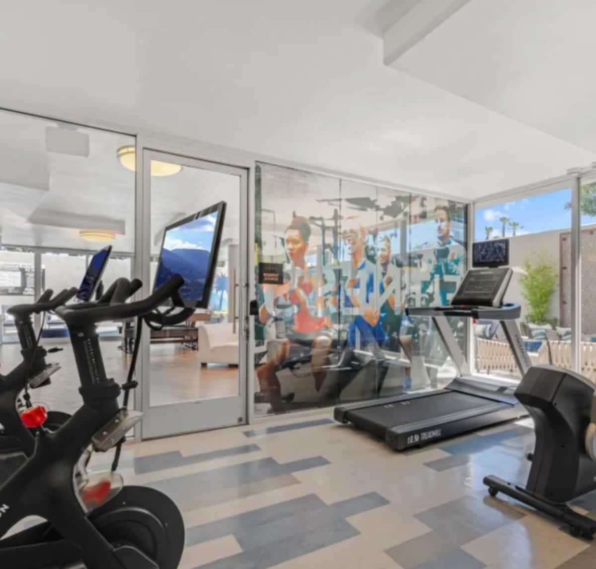 RGVtYW5kUGljdHVyZToyMjc0NzY3NDMz