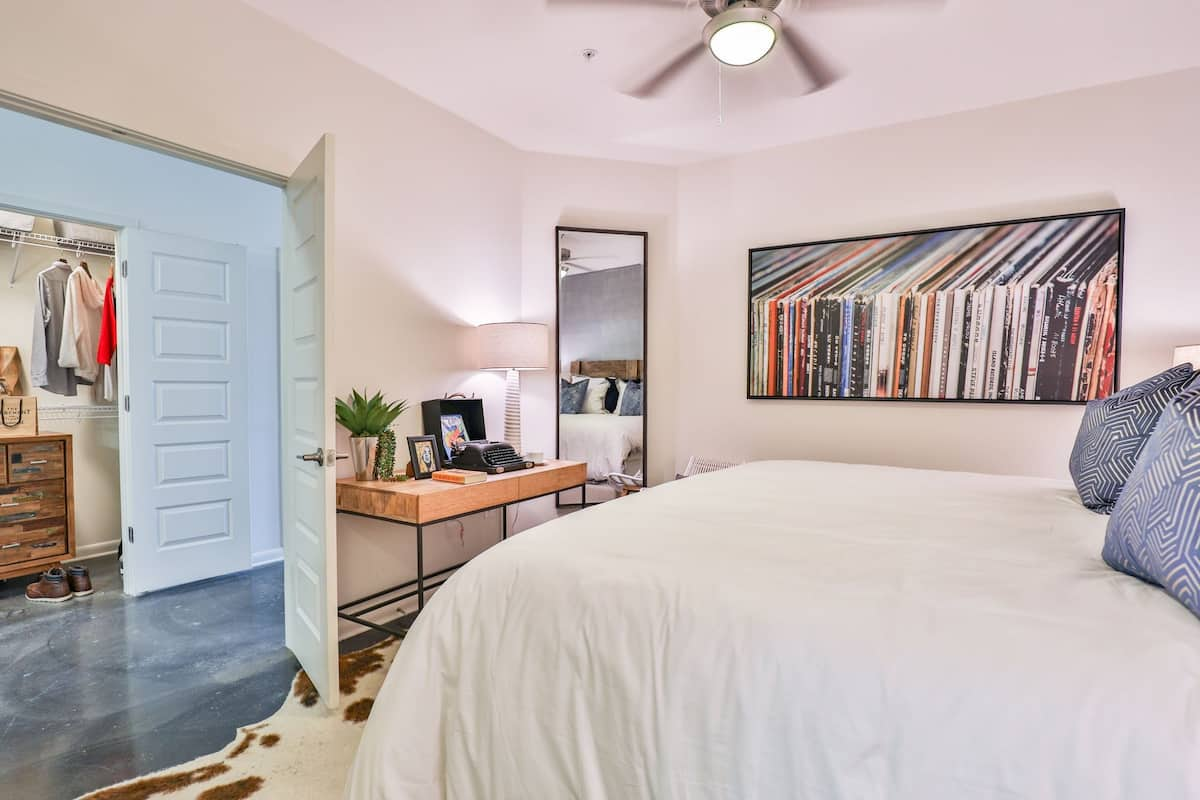 , an Airbnb-friendly apartment in Atlanta, GA