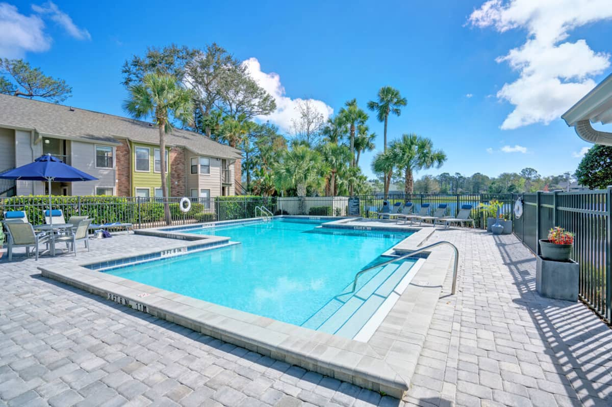 Exterior of Pierpoint Apartments, an Airbnb-friendly apartment in Port Orange, FL