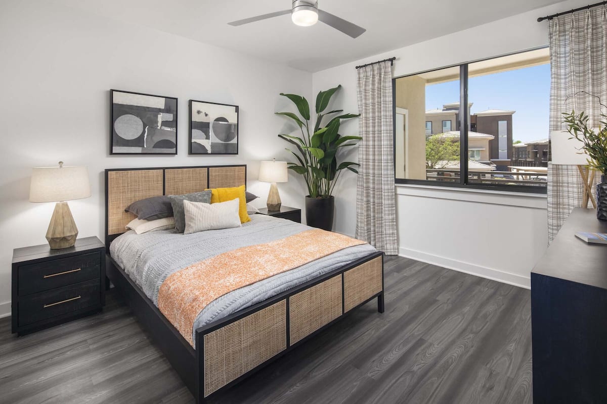 , an Airbnb-friendly apartment in Tempe, AZ