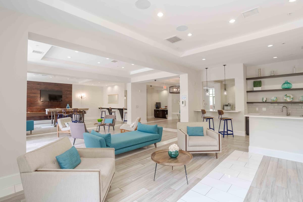 RGVtYW5kUGljdHVyZToyMzE0NzM4Mzgx