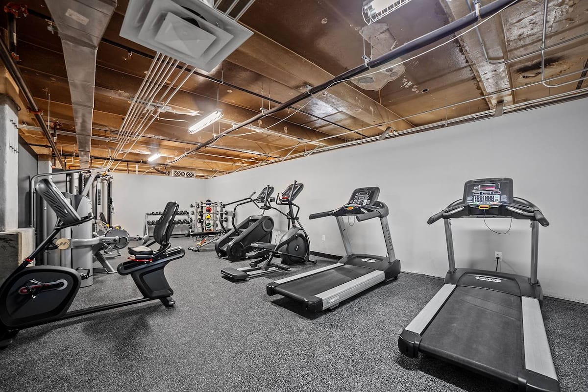 RGVtYW5kUGljdHVyZToyMzQ1MjM1MDYw