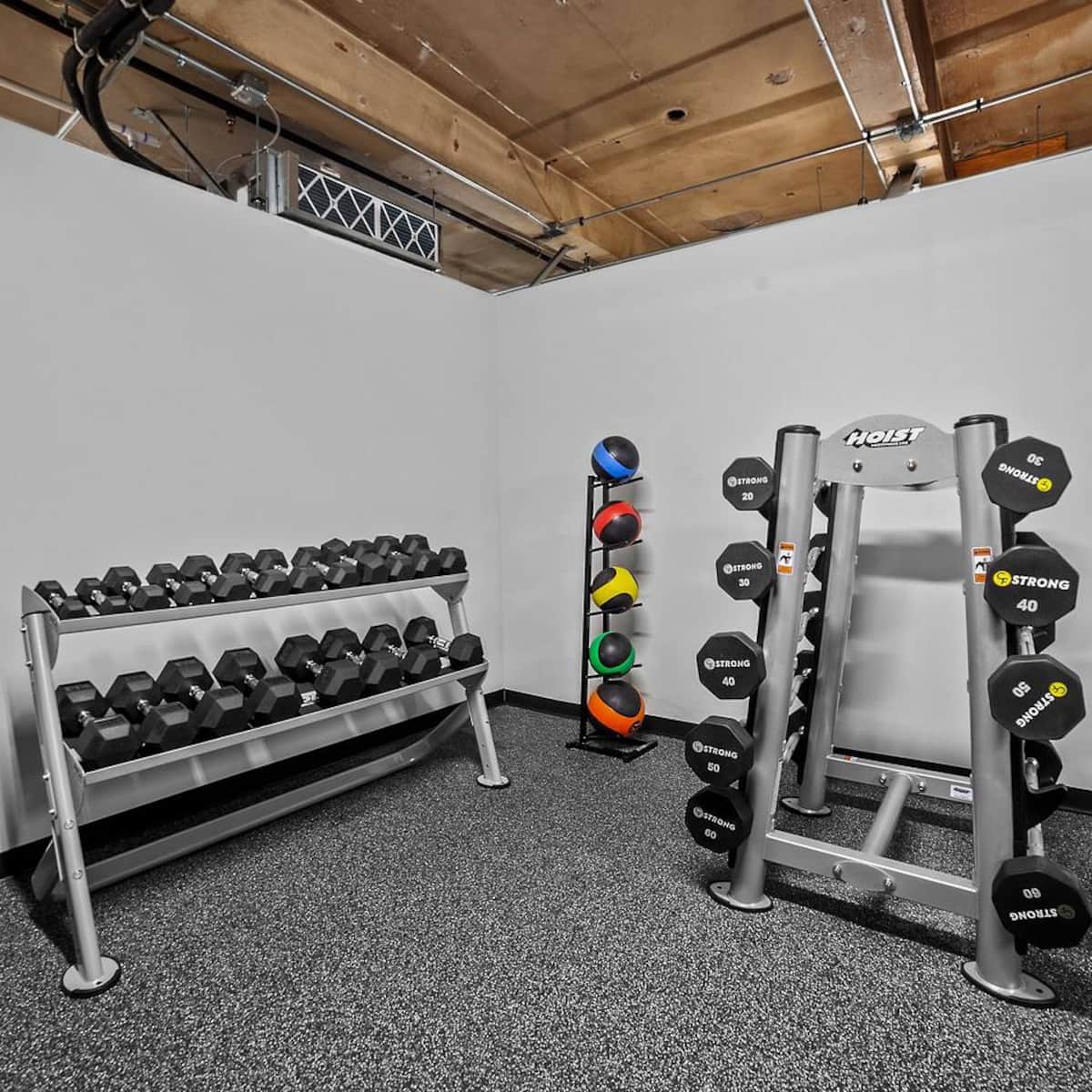 RGVtYW5kUGljdHVyZToyMzQ1MjM1Nzc2