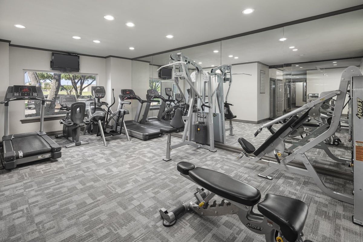 Earn in Camden Cimarron, an Airbnbfriendly apartment building