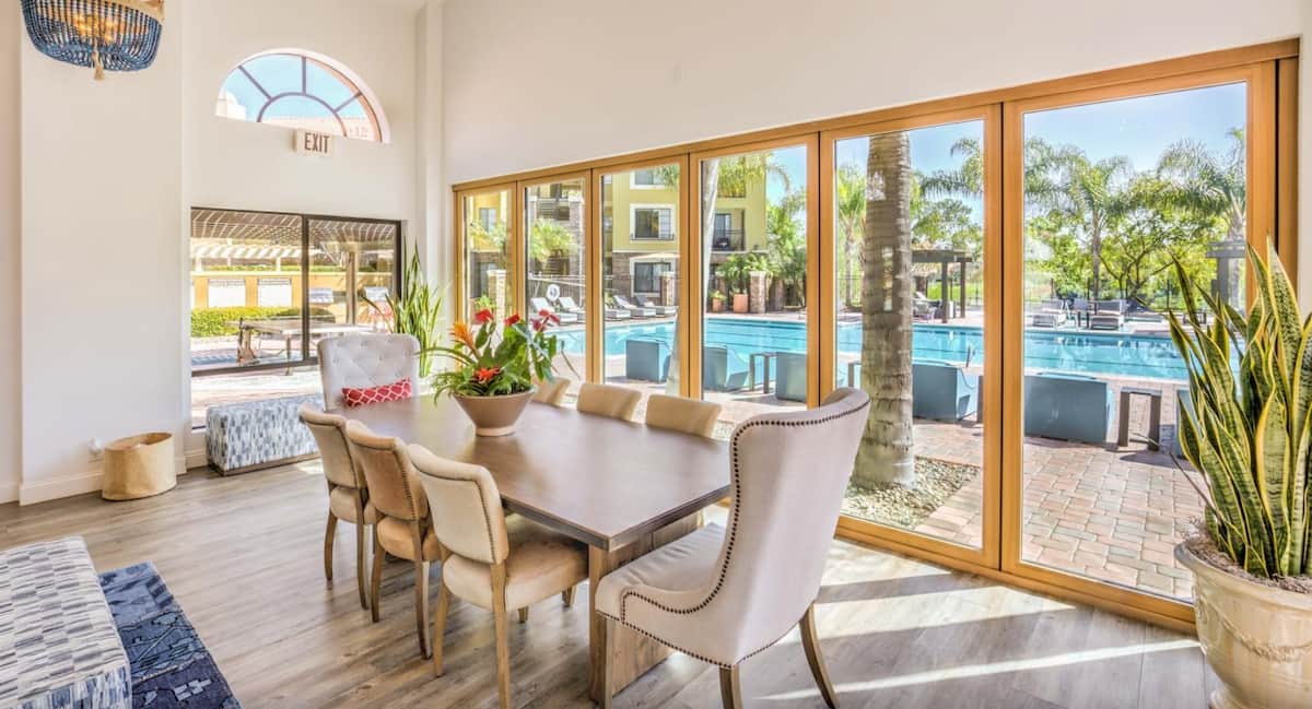 RGVtYW5kUGljdHVyZToyMDM1MDk2NDcx