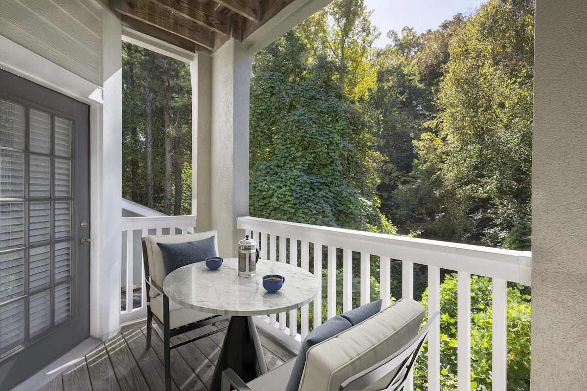 , an Airbnb-friendly apartment in Atlanta, GA