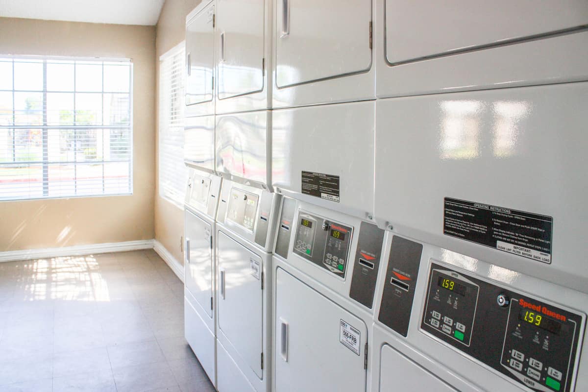 RGVtYW5kUGljdHVyZToyMzQyMDYzNzA2