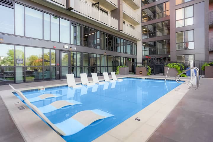 RGVtYW5kUGljdHVyZToyMzg4MDc2MTQw