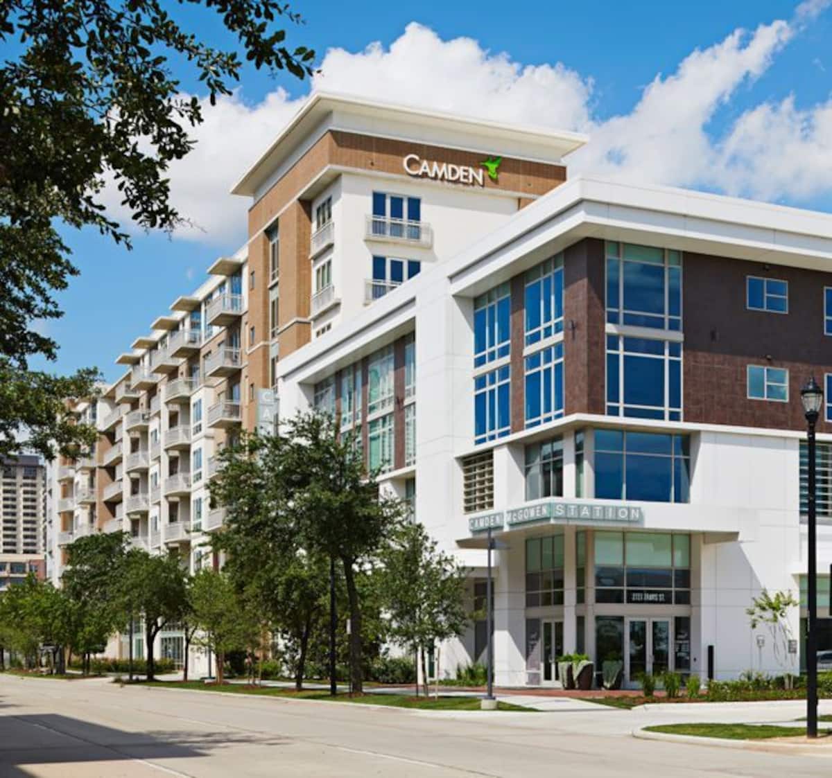 , an Airbnb-friendly apartment in Houston, TX