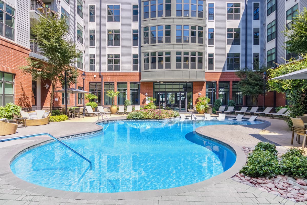 Exterior of Camden Gallery, an Airbnb-friendly apartment in Charlotte, NC