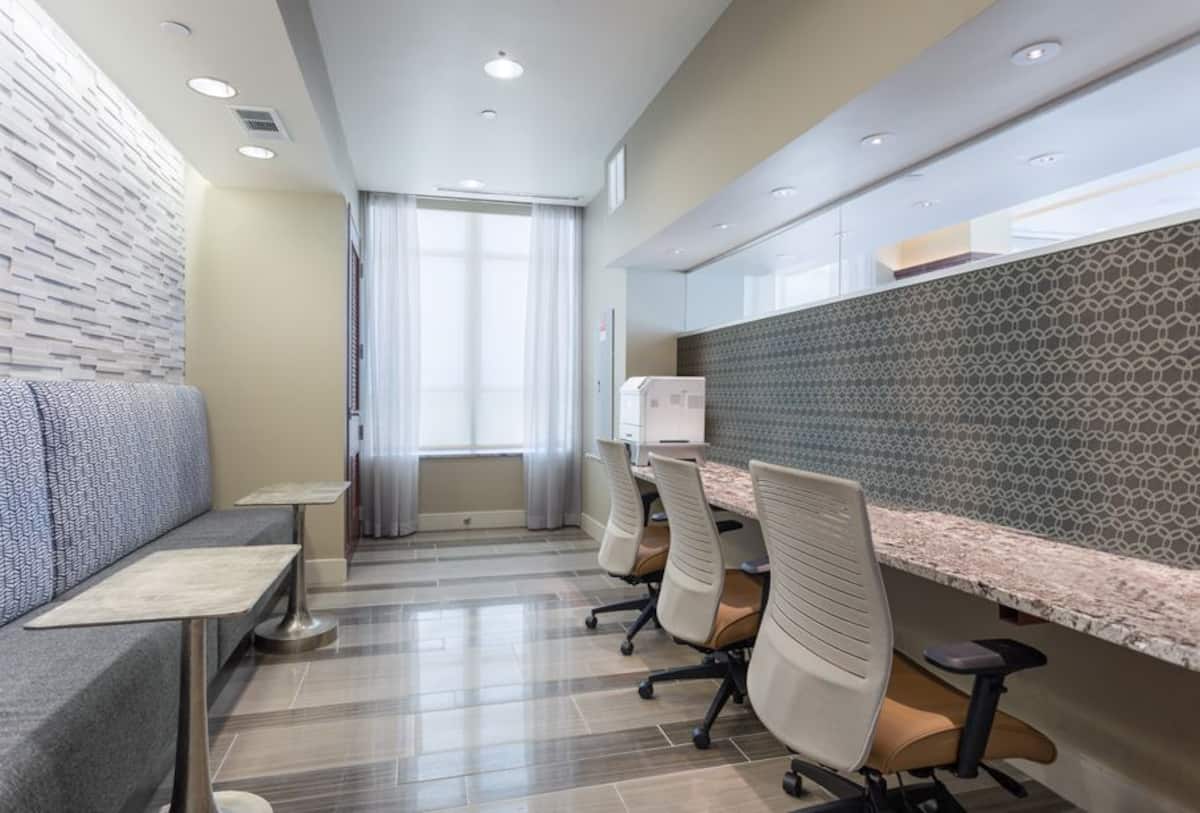 RGVtYW5kUGljdHVyZToyMzQ5MjMwODY1