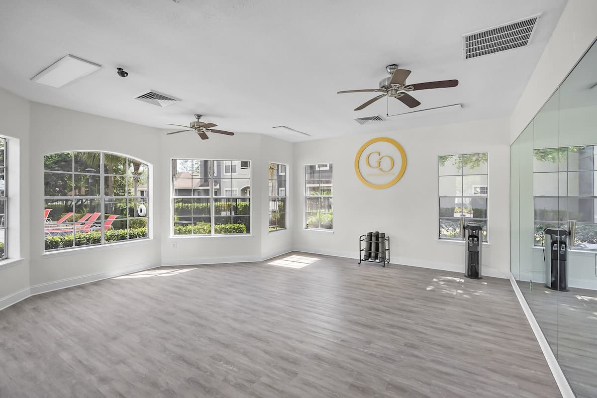 , an Airbnb-friendly apartment in Jacksonville, FL
