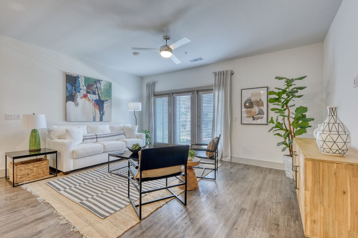 , an Airbnb-friendly apartment in San Antonio, TX