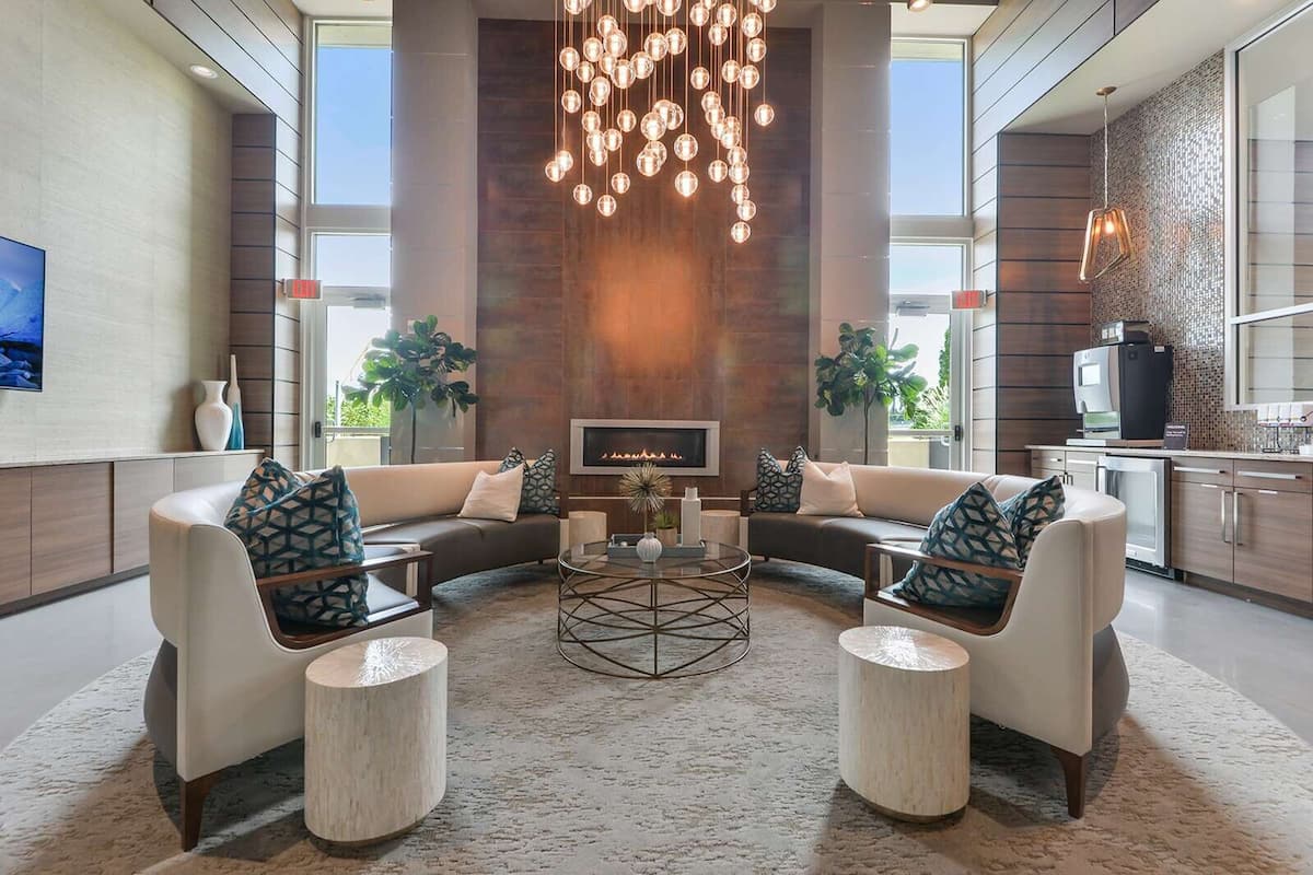 RGVtYW5kUGljdHVyZToxOTUxNjY3MTYw