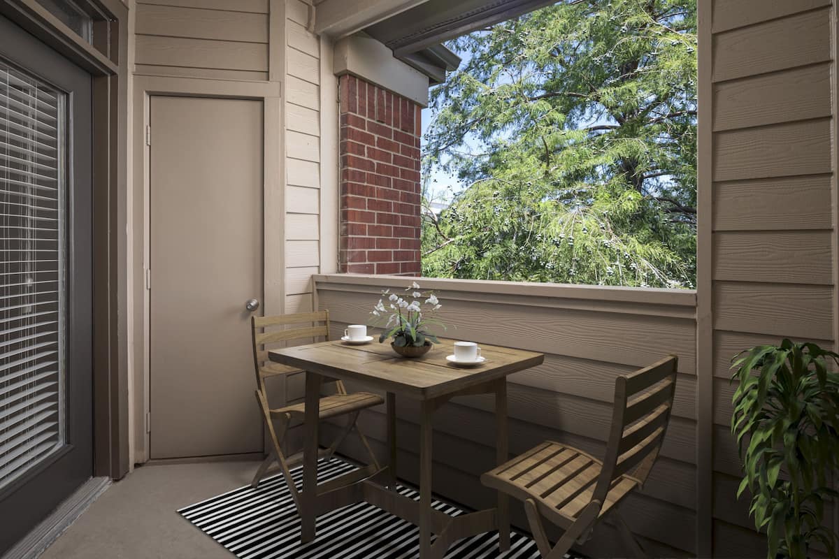 , an Airbnb-friendly apartment in Addison, TX