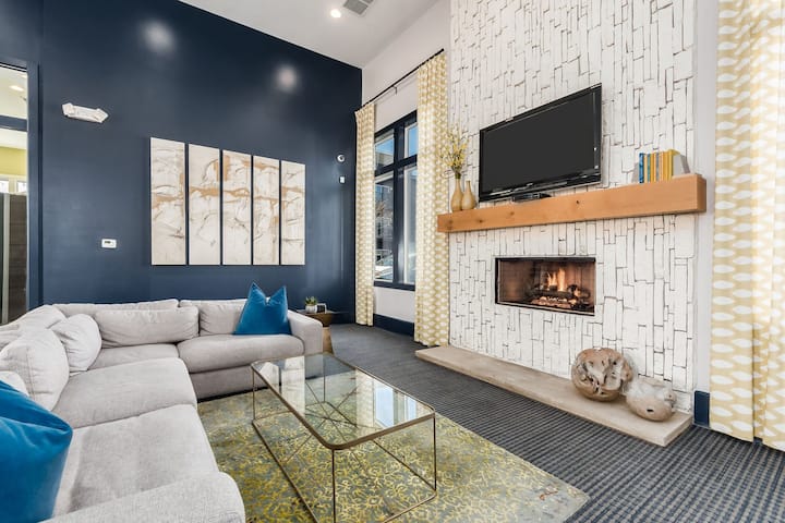 RGVtYW5kUGljdHVyZToyNTcxMzgzMTM3