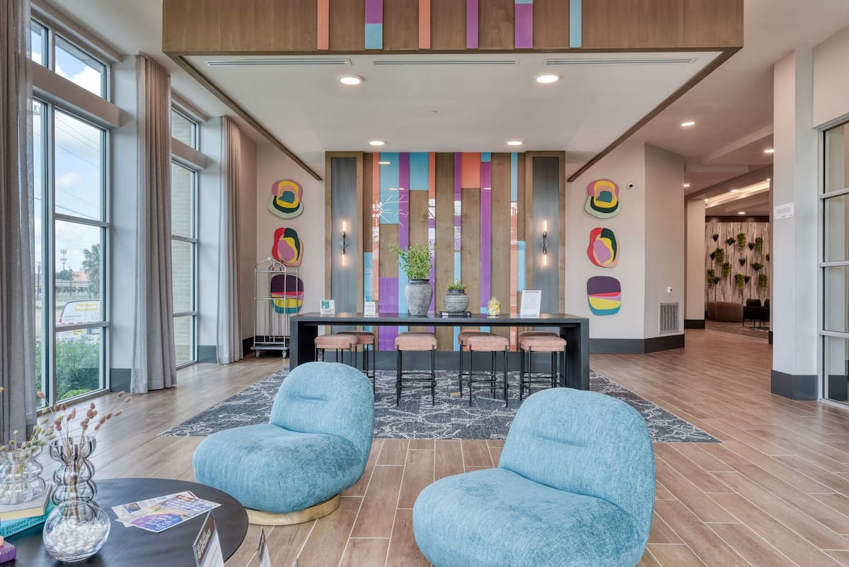 RGVtYW5kUGljdHVyZToyMDkzMDE2Njg3