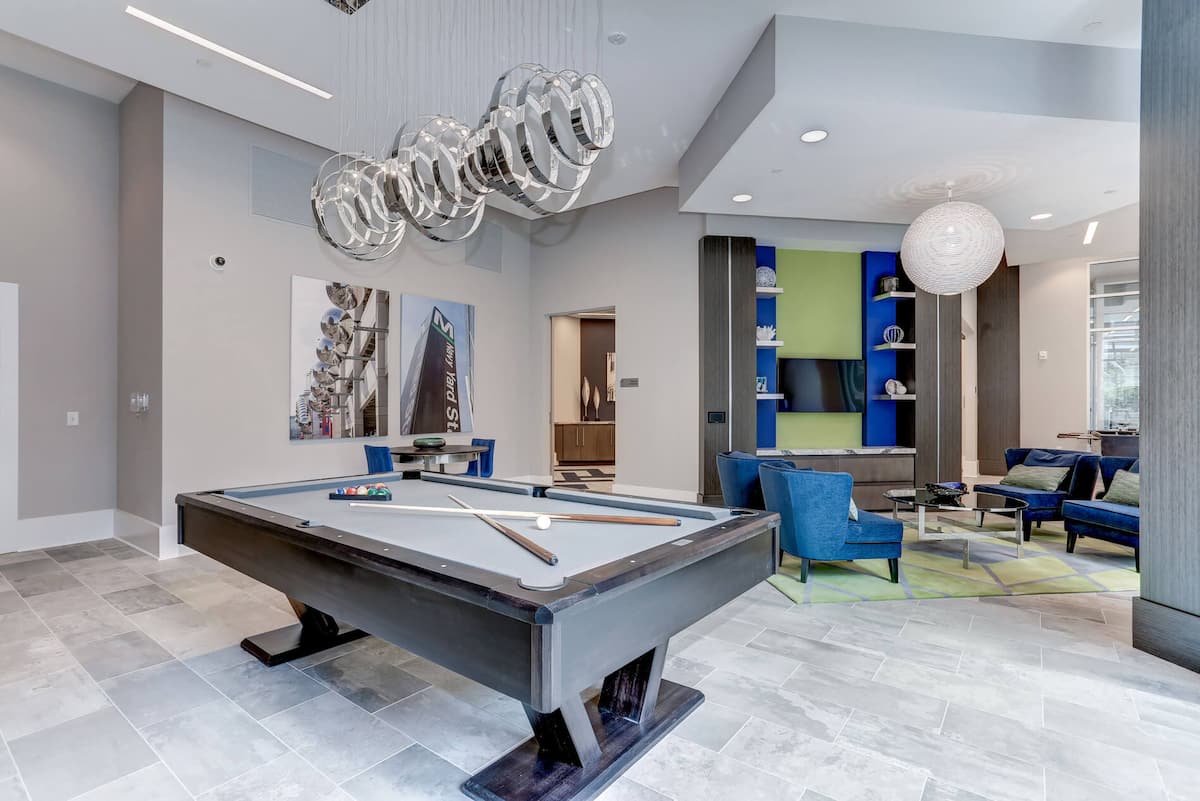 RGVtYW5kUGljdHVyZToxOTQzMTQ3ODE1