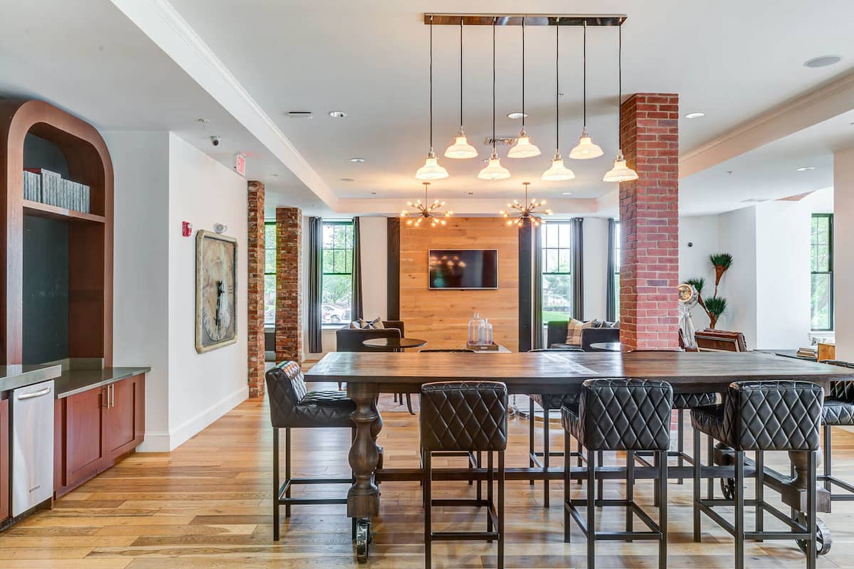Alternate view of Bradlee Danvers, an Airbnb-friendly apartment in Danvers, MA