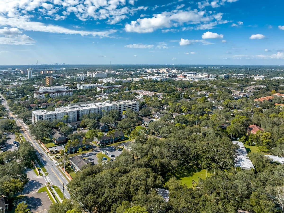 , an Airbnb-friendly apartment in Tampa, FL