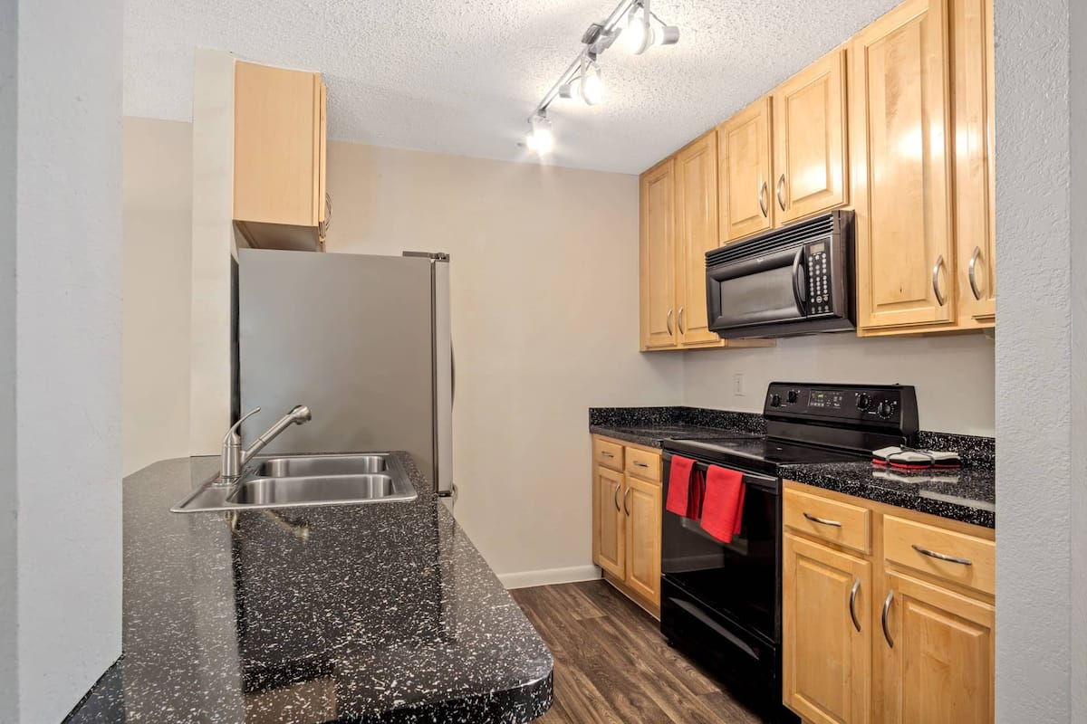 , an Airbnb-friendly apartment in Altamonte Springs, FL