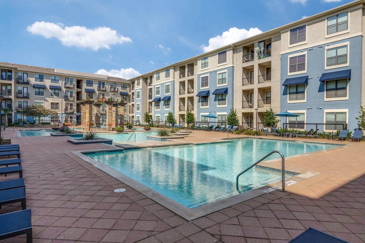 Exterior of Cool Springs at Frisco Bridges, an Airbnb-friendly apartment in Frisco, TX