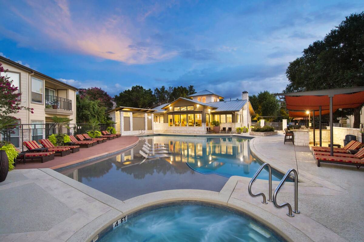 Earn in Barton Creek Landing, an Airbnbfriendly apartment building