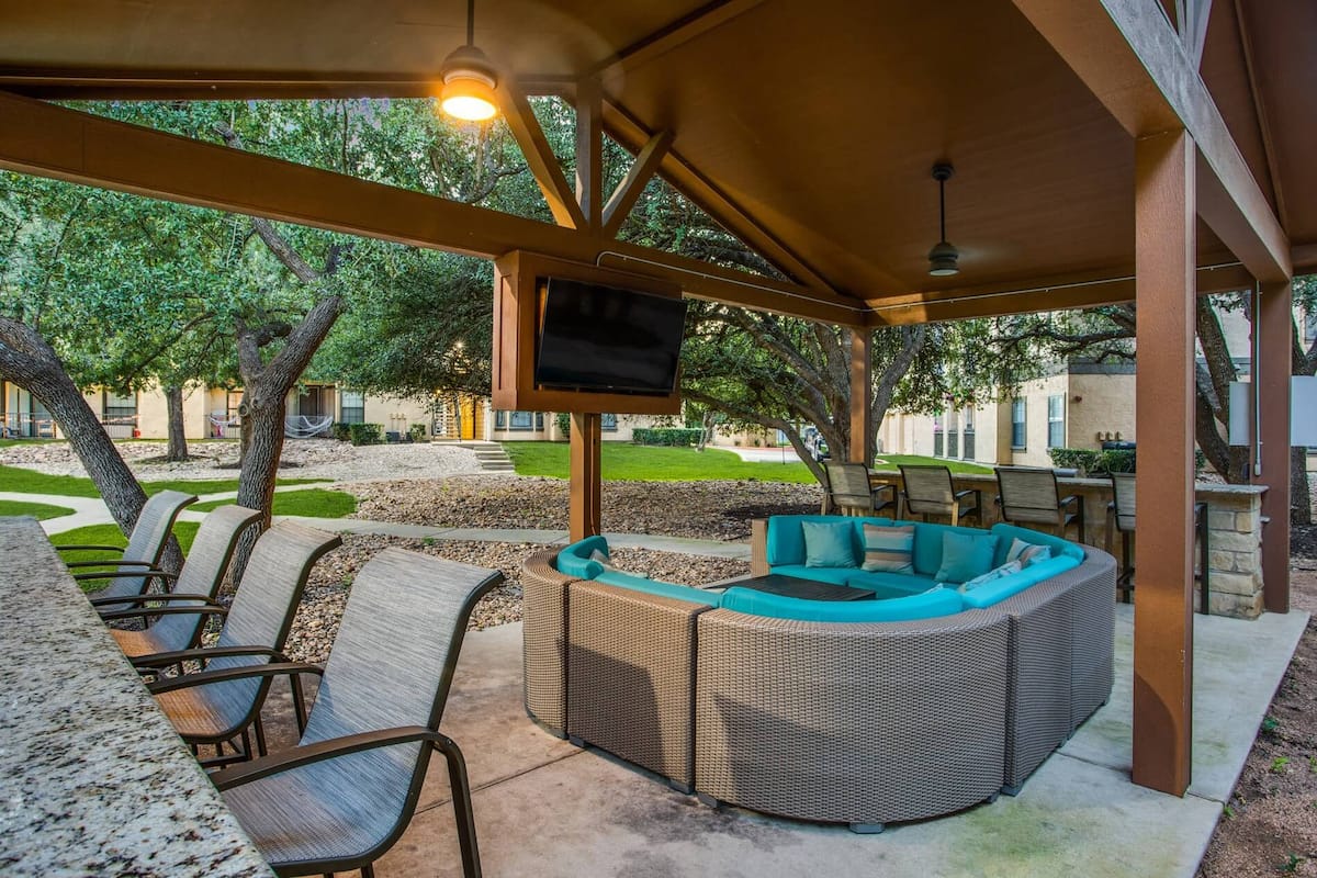 , an Airbnb-friendly apartment in Cedar Park, TX