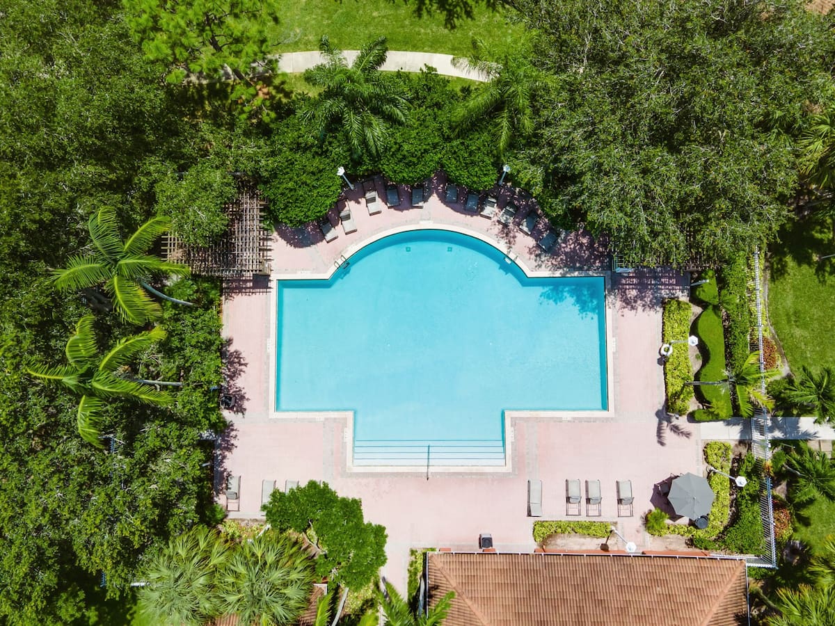 , an Airbnb-friendly apartment in West Palm Beach, FL