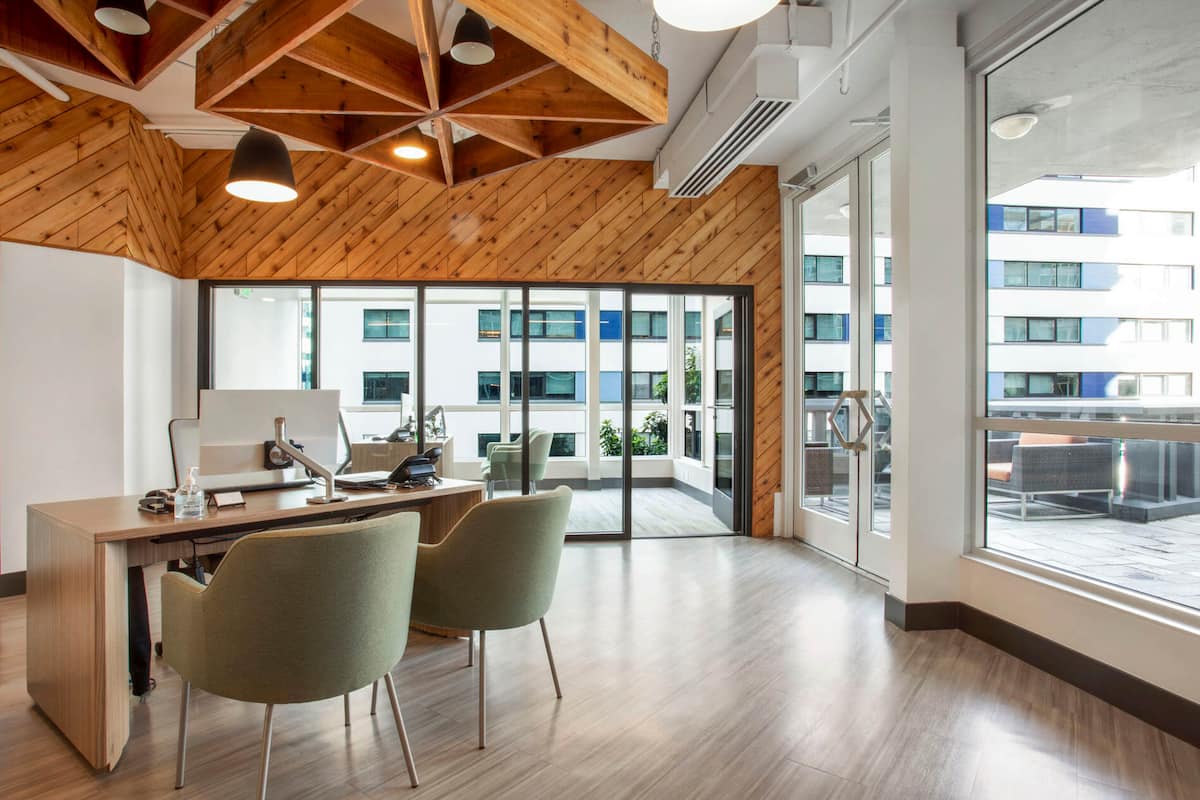 RGVtYW5kUGljdHVyZToyMDUxNTk4NjIx