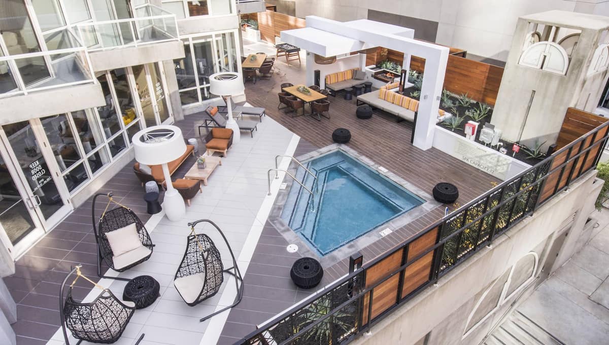 RGVtYW5kUGljdHVyZToxOTQzMTQ0NzQ3