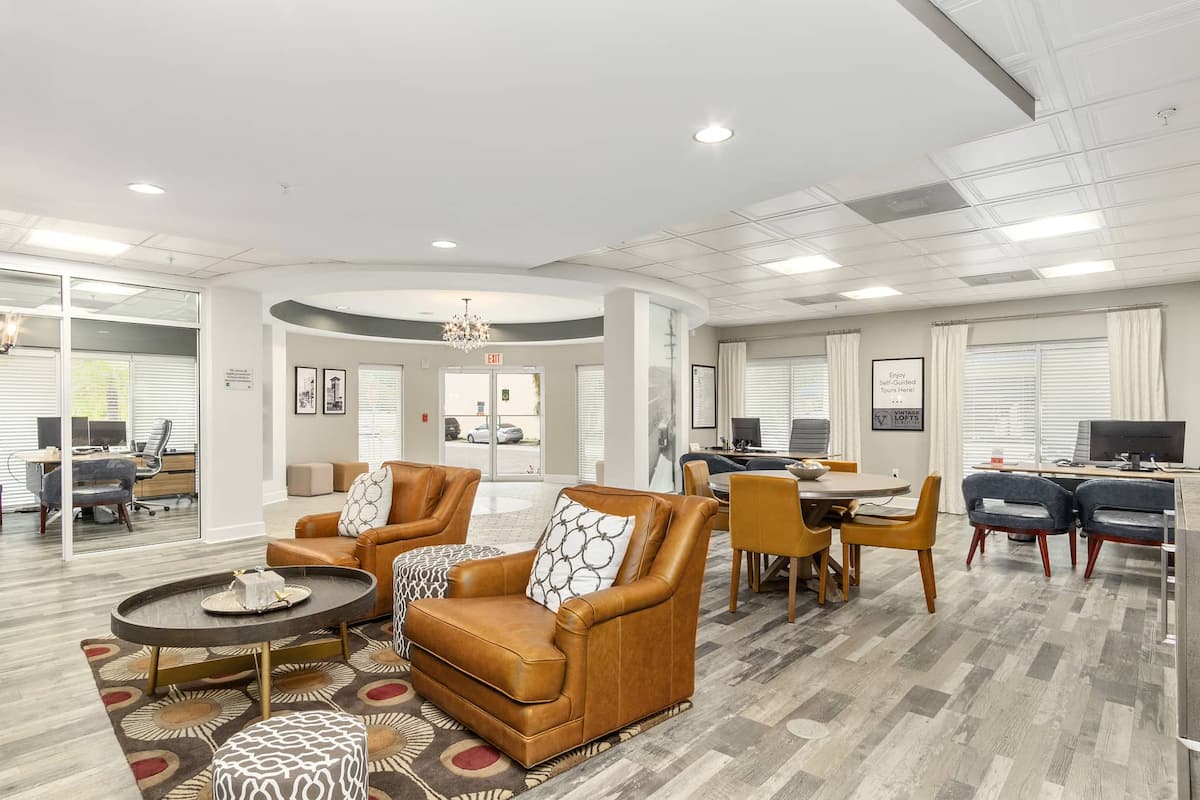 RGVtYW5kUGljdHVyZToxOTQzMTUyNTgw