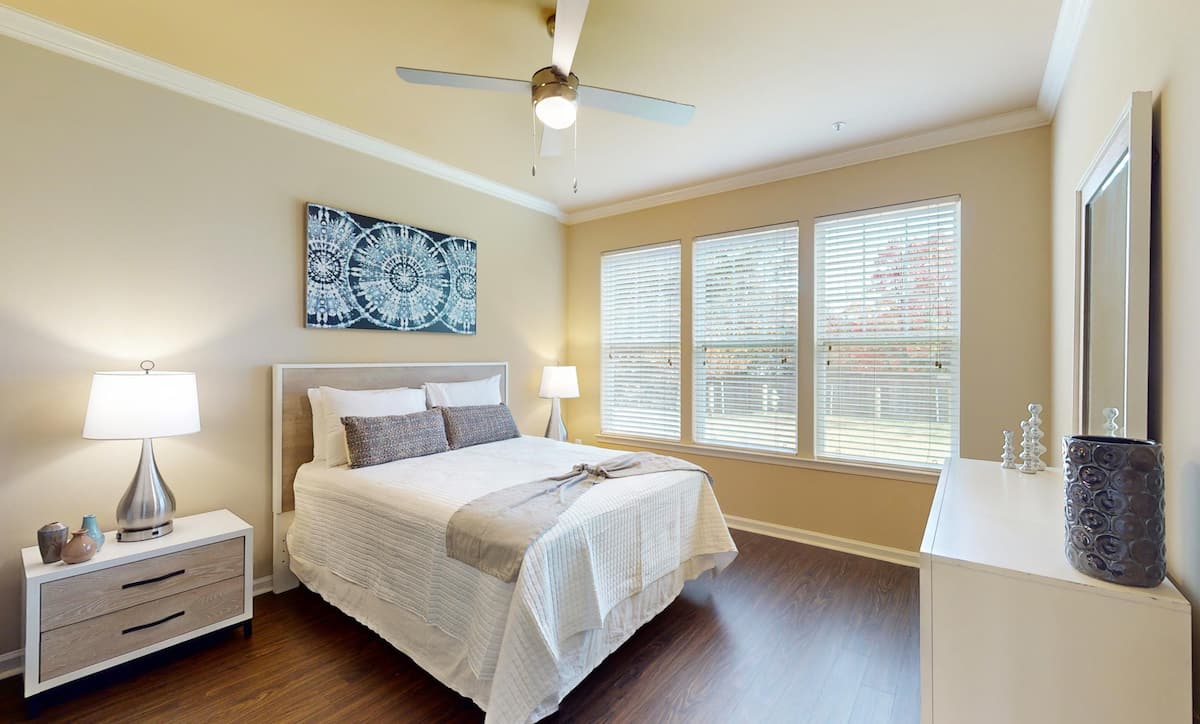 , an Airbnb-friendly apartment in Woodbridge, VA