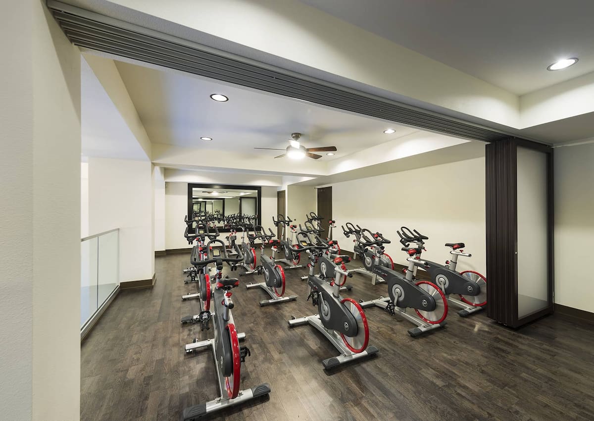 RGVtYW5kUGljdHVyZToxOTQzMTQ2MTYz